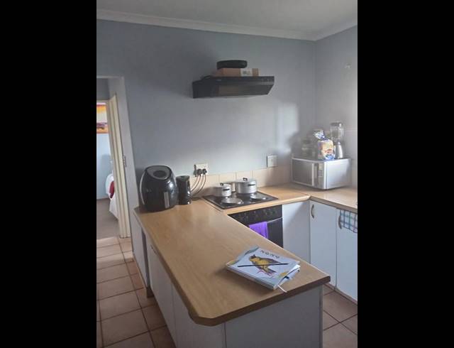 2 BEDROOM APARTMENT FOR SALE IN CRYSTAL PARK